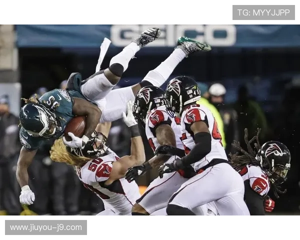 NFL国外直播：直击美国职业橄榄球联盟海外赛事精彩对决